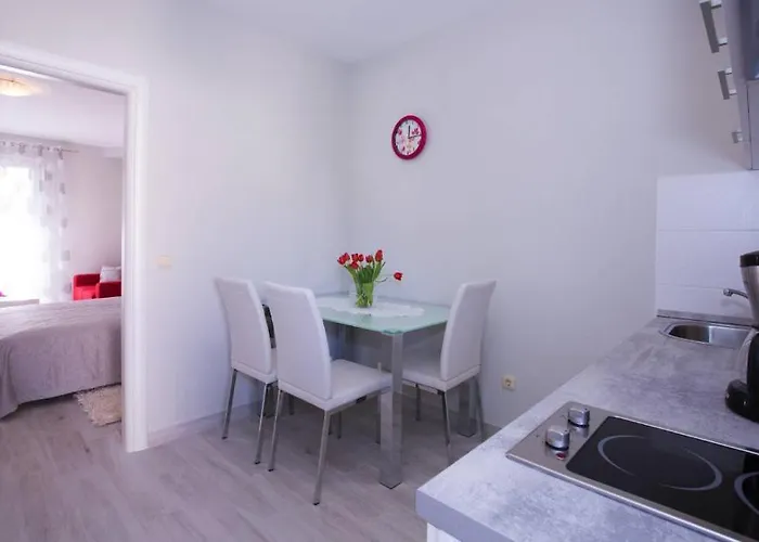 아파트먼트 데이지 아파트 *